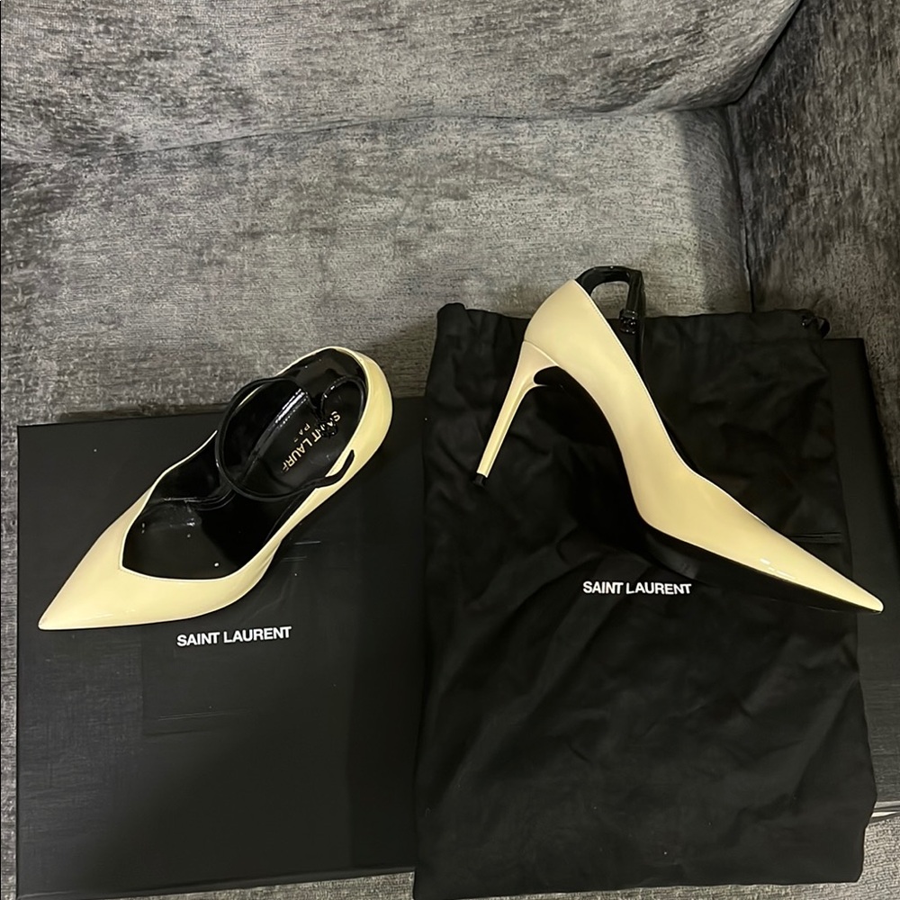 Saint Laurent Cream Heels Elegant Design